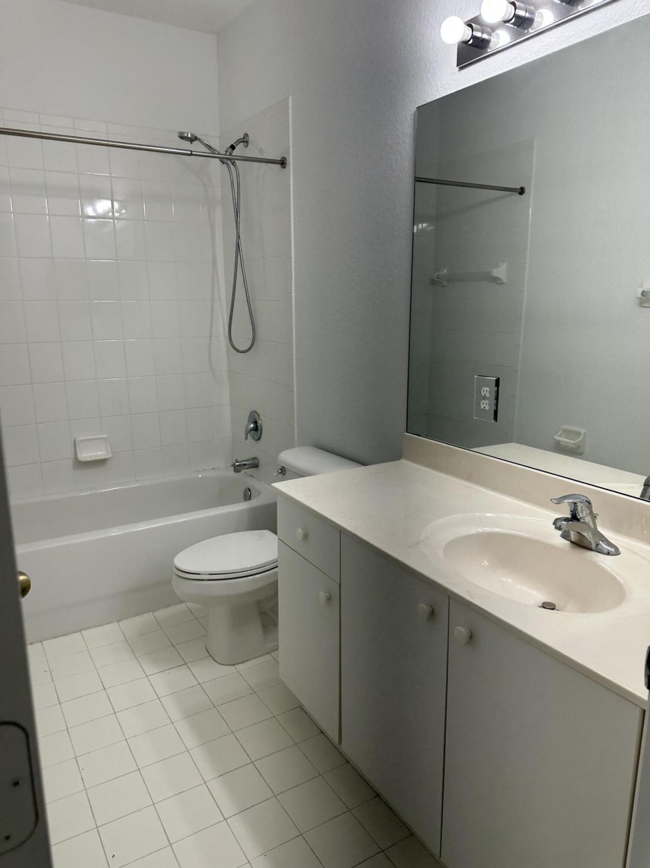 5168 SE Mariner Garden Circle, Stuart, FL 34997 Photo