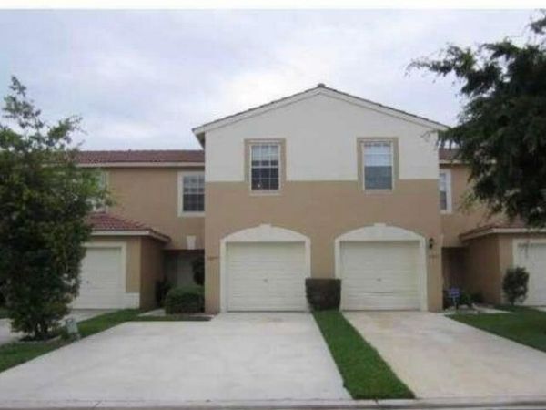 5267 Pine Meadows Road, Greenacres, FL 33463