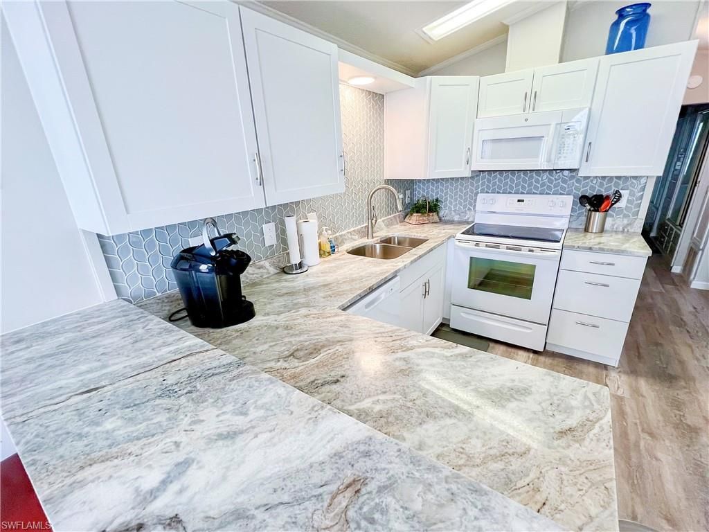 11019 Sunglow Ln, Fort Myers, FL 33908 Photo