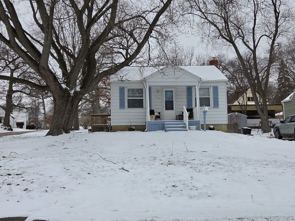 542 Whitney Avenue, Winthrop Harbor, IL 60096