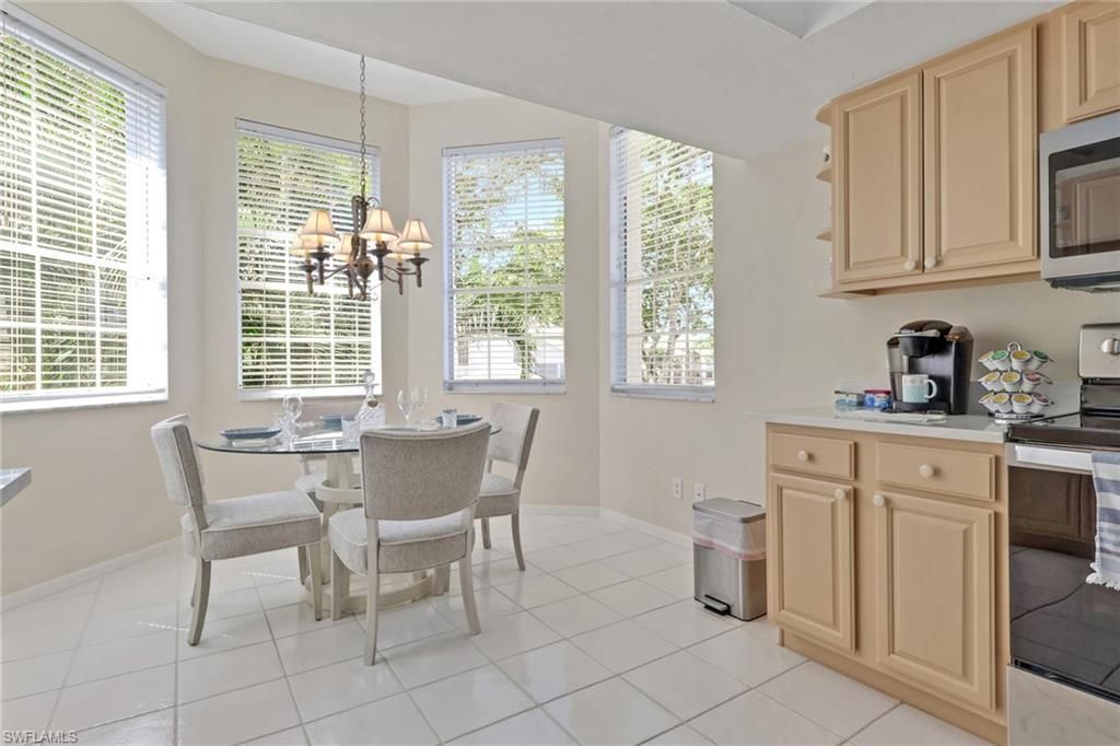 15116 Royal Fern Ct, Unit B200, Naples, FL 34110 Photo