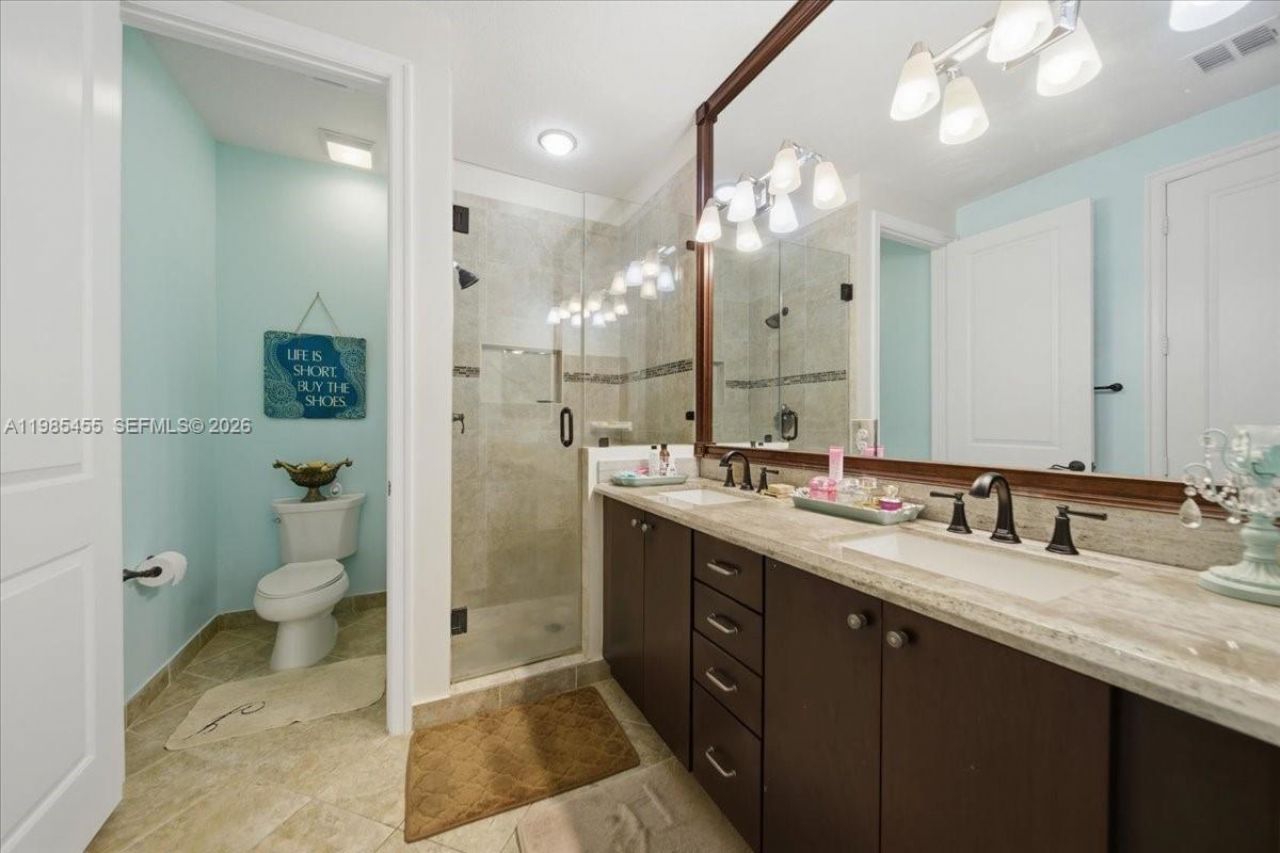 110 E Riverwalk Cir E, Plantation, FL 33325 Photo