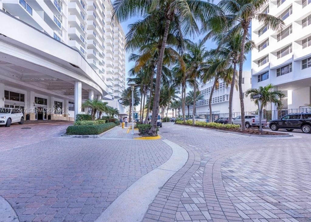 100 Lincoln Rd, Unit 308, Miami Beach, FL 33139 Photo