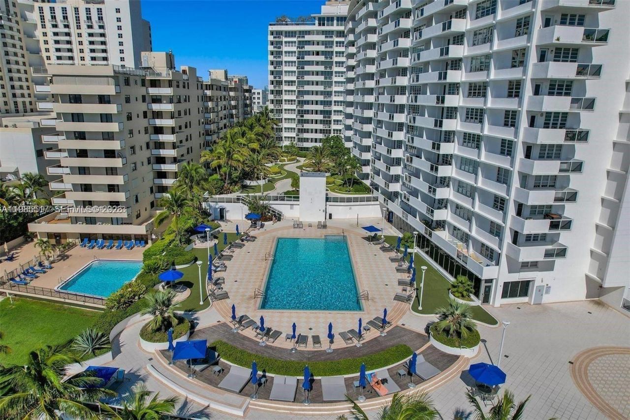 100 Lincoln Rd, Unit 308, Miami Beach, FL 33139 Photo