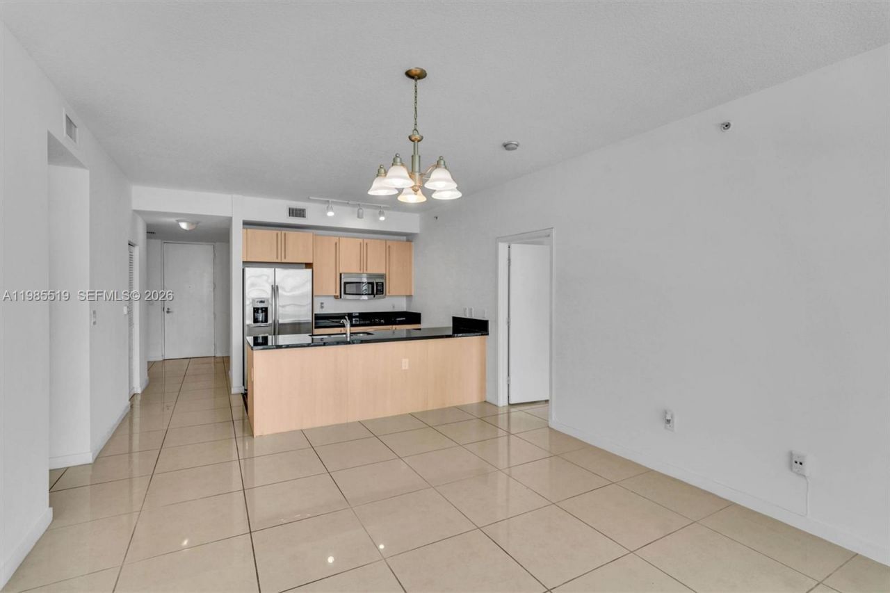 79 SW 12th St, Unit 1210, Miami, FL 33130 Photo