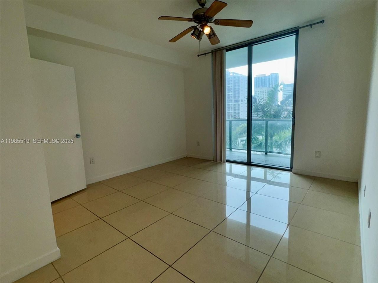 79 SW 12th St , Unit 1210, Miami, FL 33130 Photo
