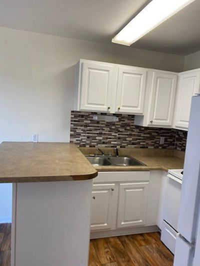 471 Reid Street Photo 5