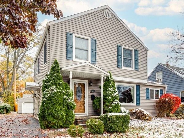 2411 16th Street , Cuyahoga Falls, OH 44223