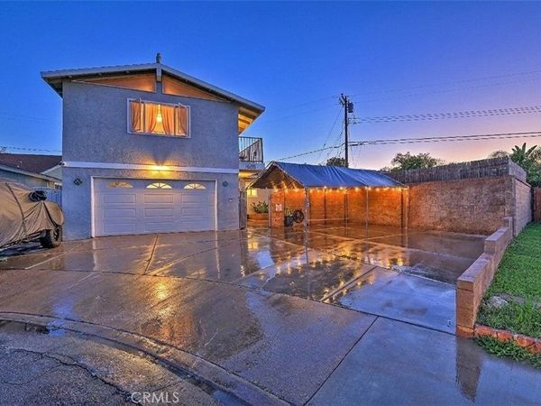 8297 E Carburton, Long Beach, CA 90808