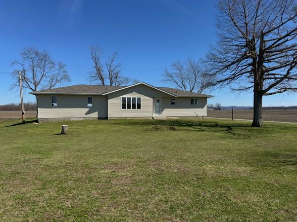 676 Swan Pond Road, Jacob, IL 62950