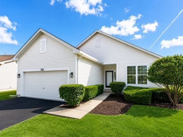 721 S Wellston Lane, Romeoville, IL 60446
