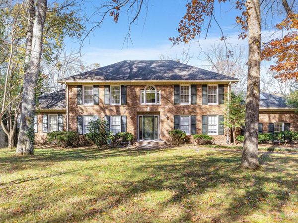 5936 Woodland Hills Dr , Nashville, TN 37211