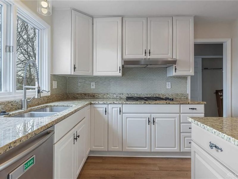 7584 Brookstone Drive, West Chester Township, OH 45069 Photo 10