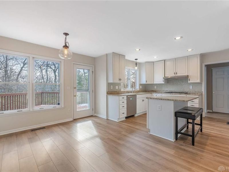 7584 Brookstone Drive, West Chester Township, OH 45069 Photo 8