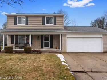 3843 Anvil Drive, Troy, MI 48083