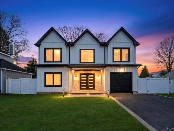 26 Fieldstone Drive , Syosset, NY 11791