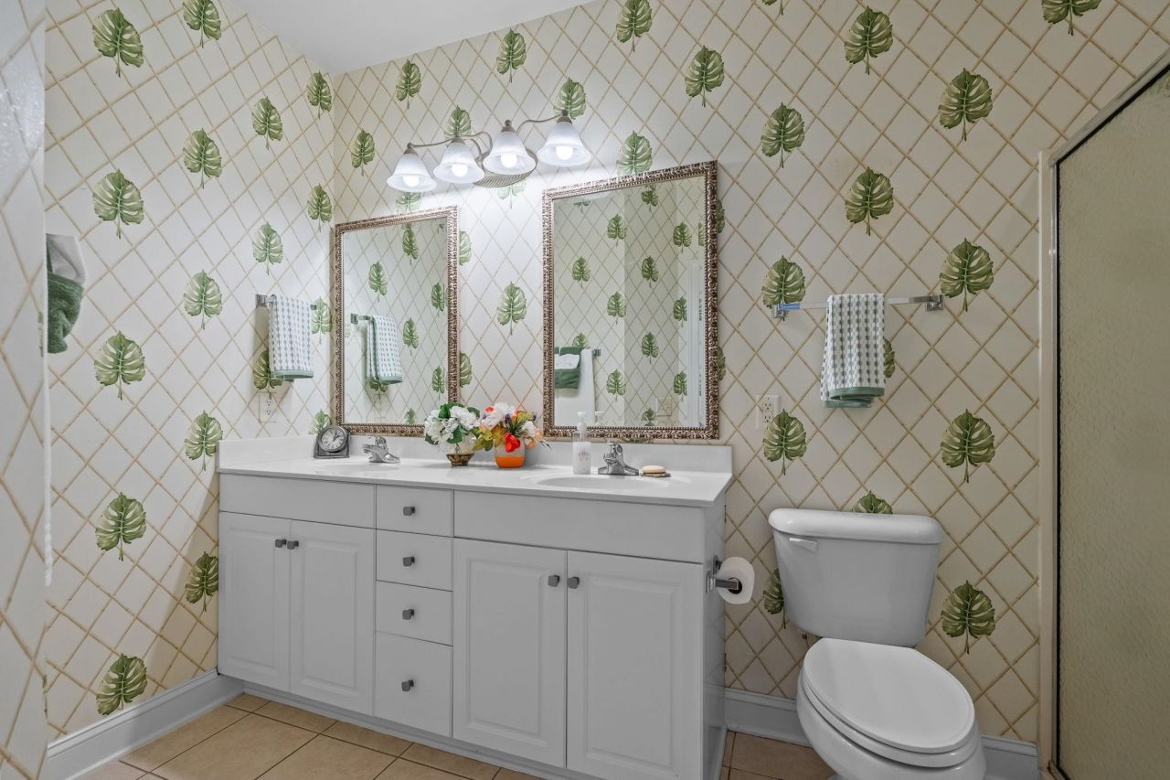 1000 Ray Costin Way Photo 13