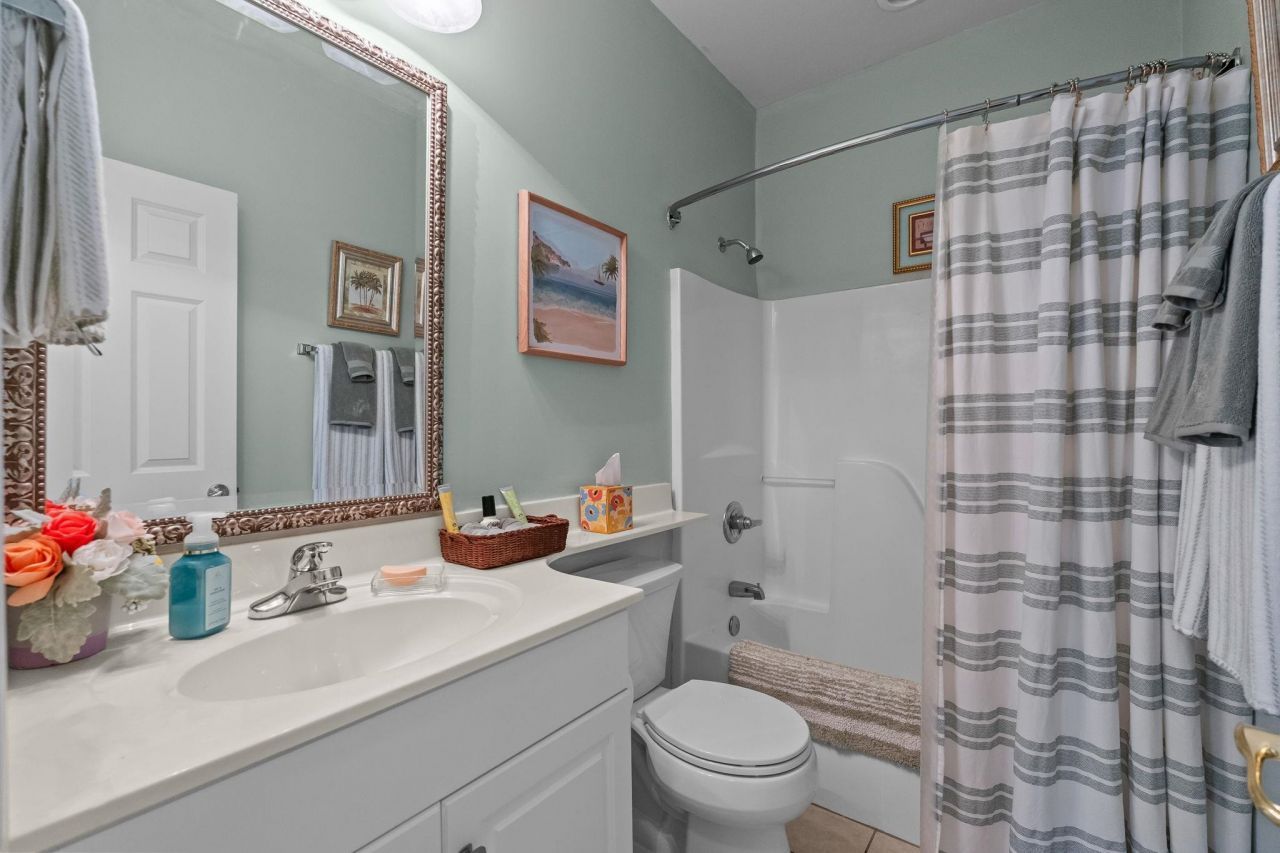 1000 Ray Costin Way Photo 17