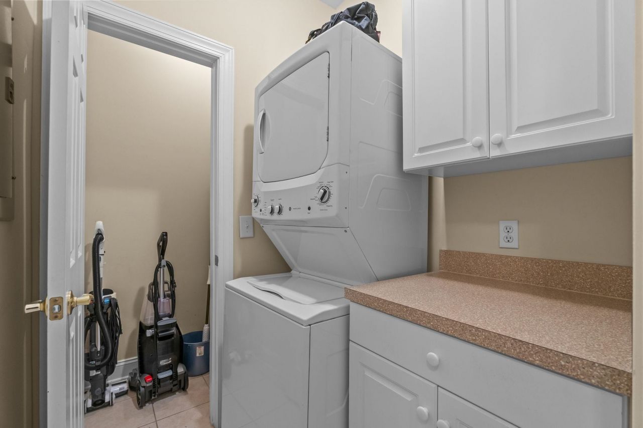 1000 Ray Costin Way Photo 18