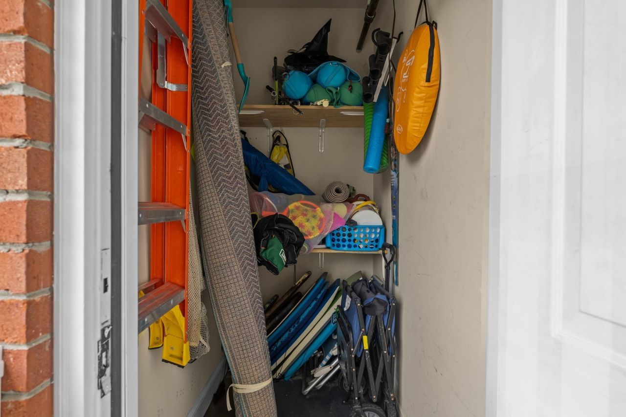 1000 Ray Costin Way Photo 20