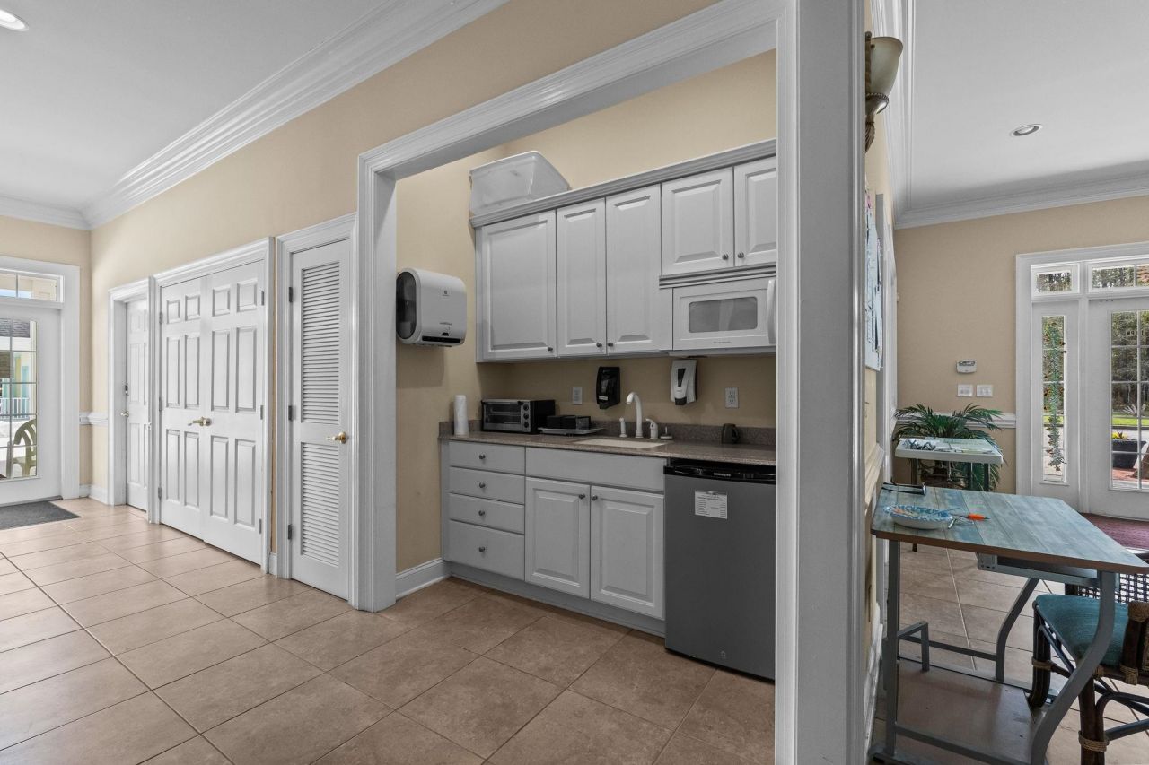 1000 Ray Costin Way Photo 30