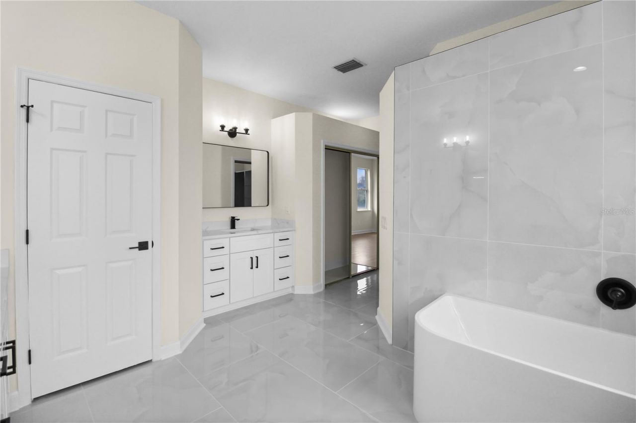 7279 Maidencane Court , Seminole, FL 33777 Photo