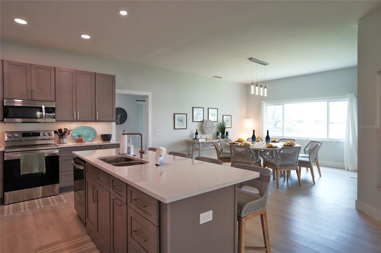 204 Carriage House Lane, Unit 204, Nokomis, FL 34275 Photo