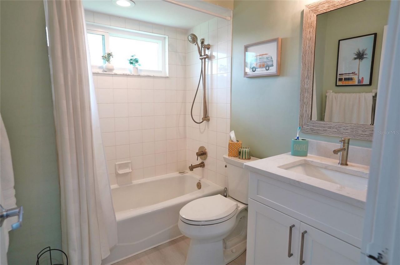 204 Carriage House Lane, Unit 204, Nokomis, FL 34275 Photo