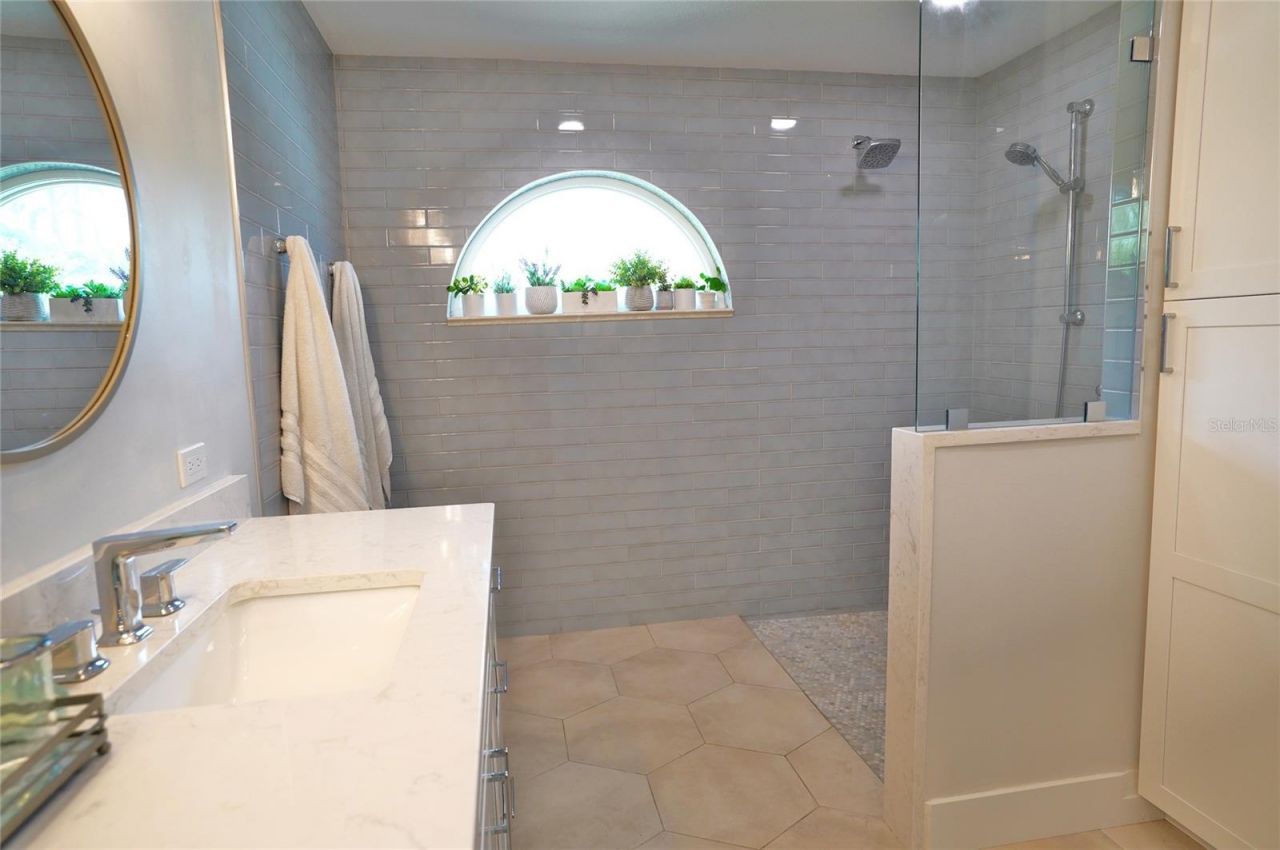 204 Carriage House Lane, Unit 204, Nokomis, FL 34275 Photo