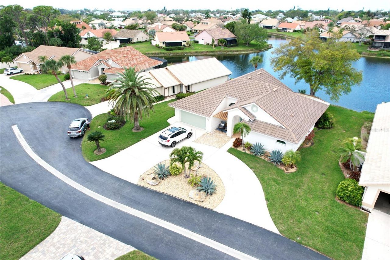 204 Carriage House Lane, Unit 204, Nokomis, FL 34275 Photo