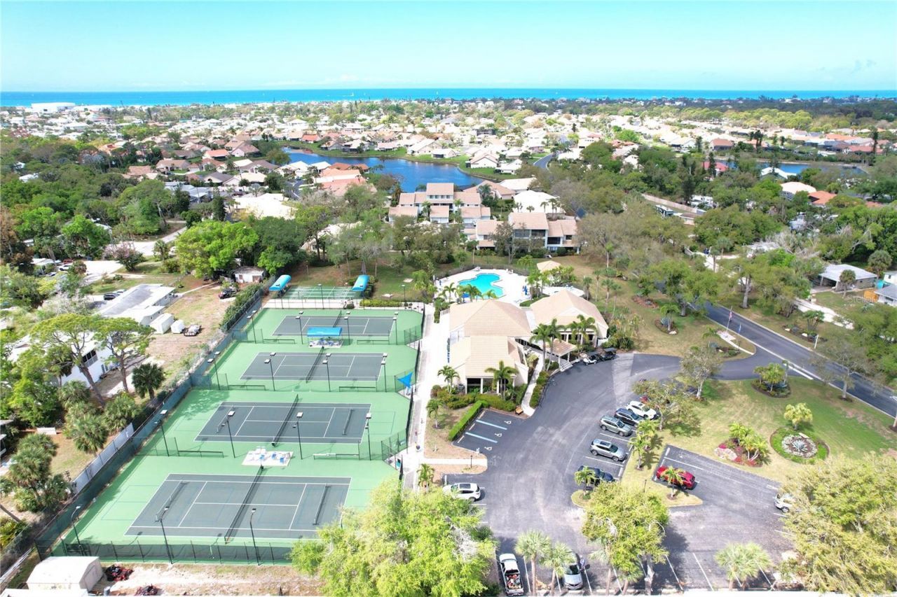 204 Carriage House Lane, Unit 204, Nokomis, FL 34275 Photo