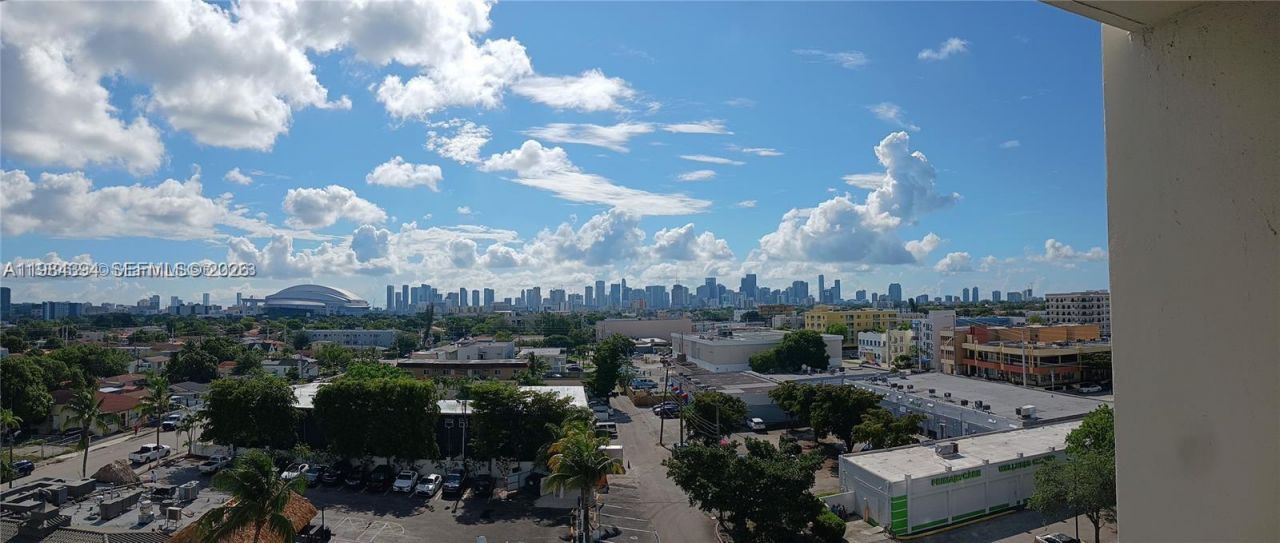 1 Glen Royal Pkwy , Unit 603, Miami, FL 33125 Photo