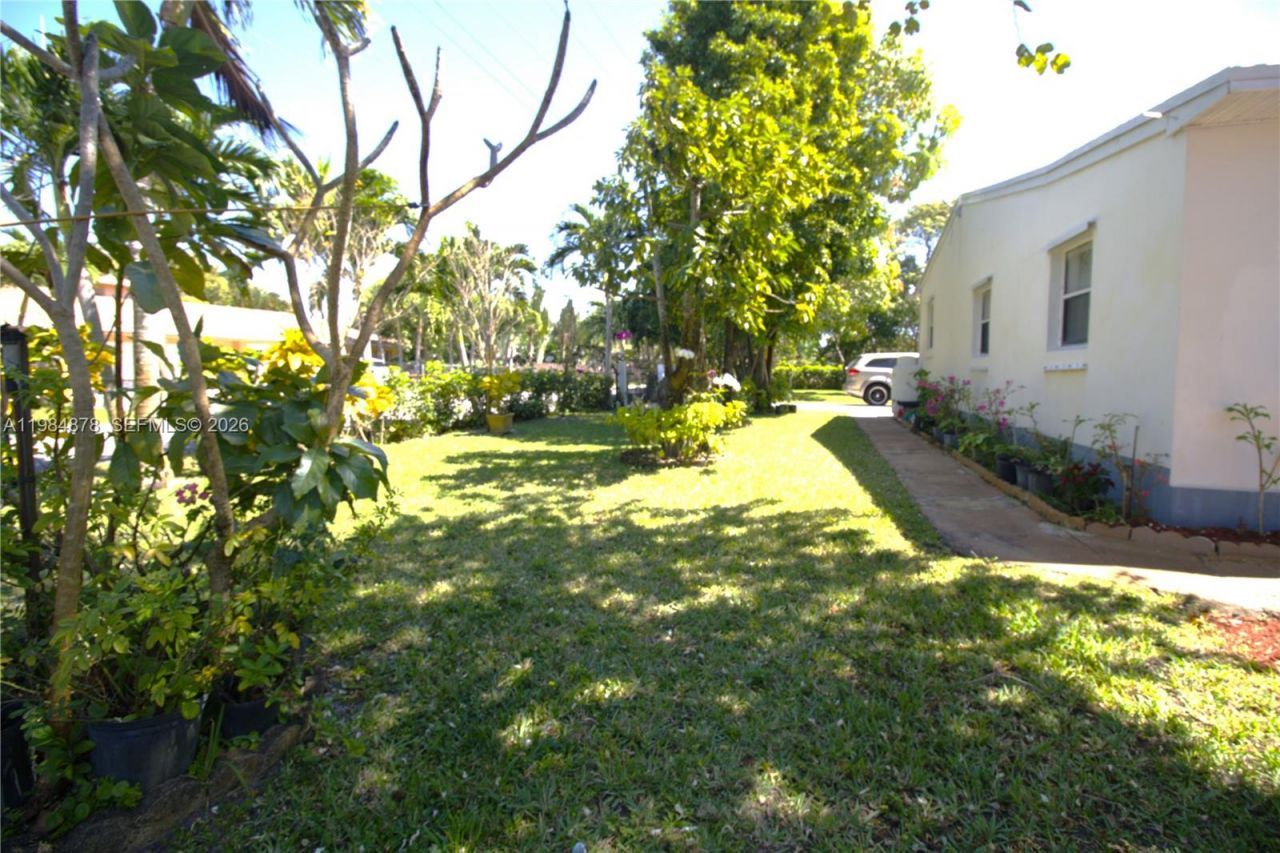 1142 NW 2nd Ave , Fort Lauderdale, FL 33311 Photo