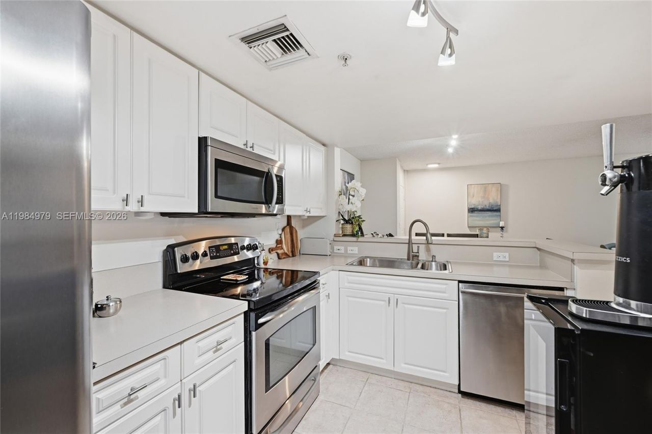 520 SE 5th Ave , Unit 3403, Fort Lauderdale, FL 33301 Photo