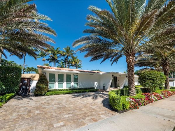 302 N Highland Dr , Hollywood, FL 33021