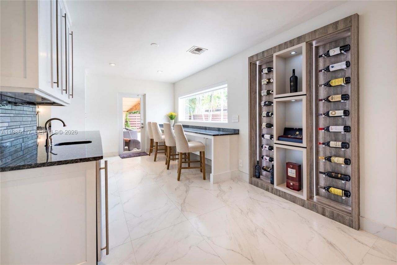 302 N Highland Dr, Hollywood, FL 33021 Photo