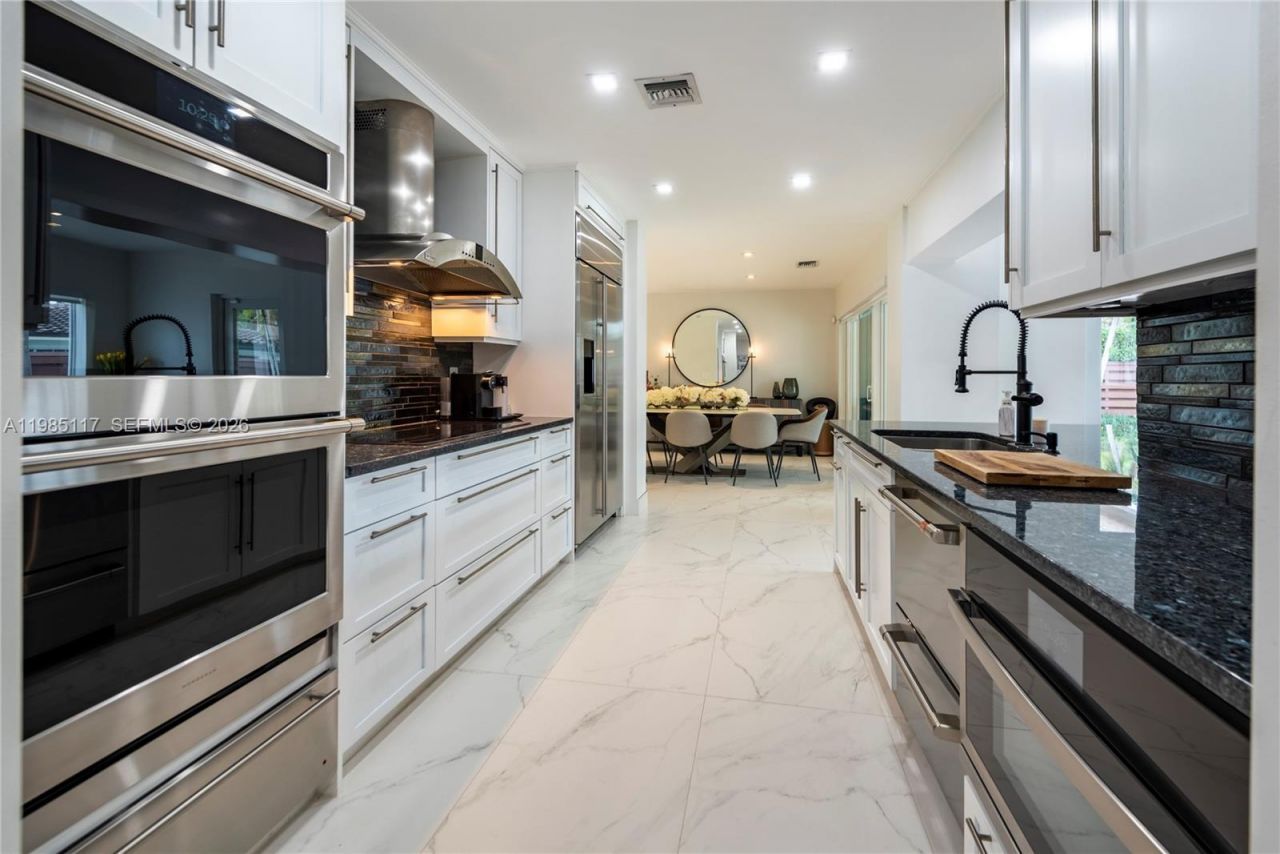 302 N Highland Dr, Hollywood, FL 33021 Photo