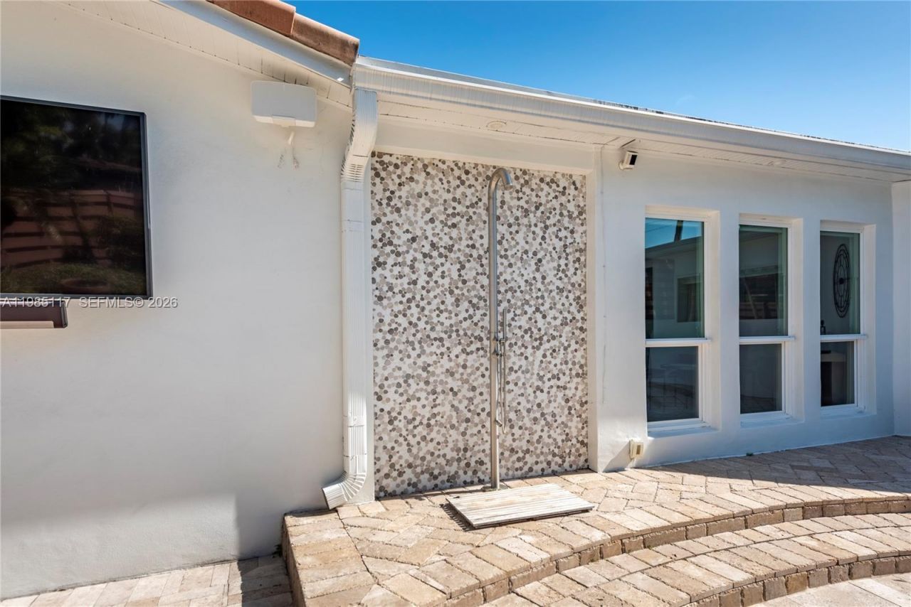 302 N Highland Dr, Hollywood, FL 33021 Photo