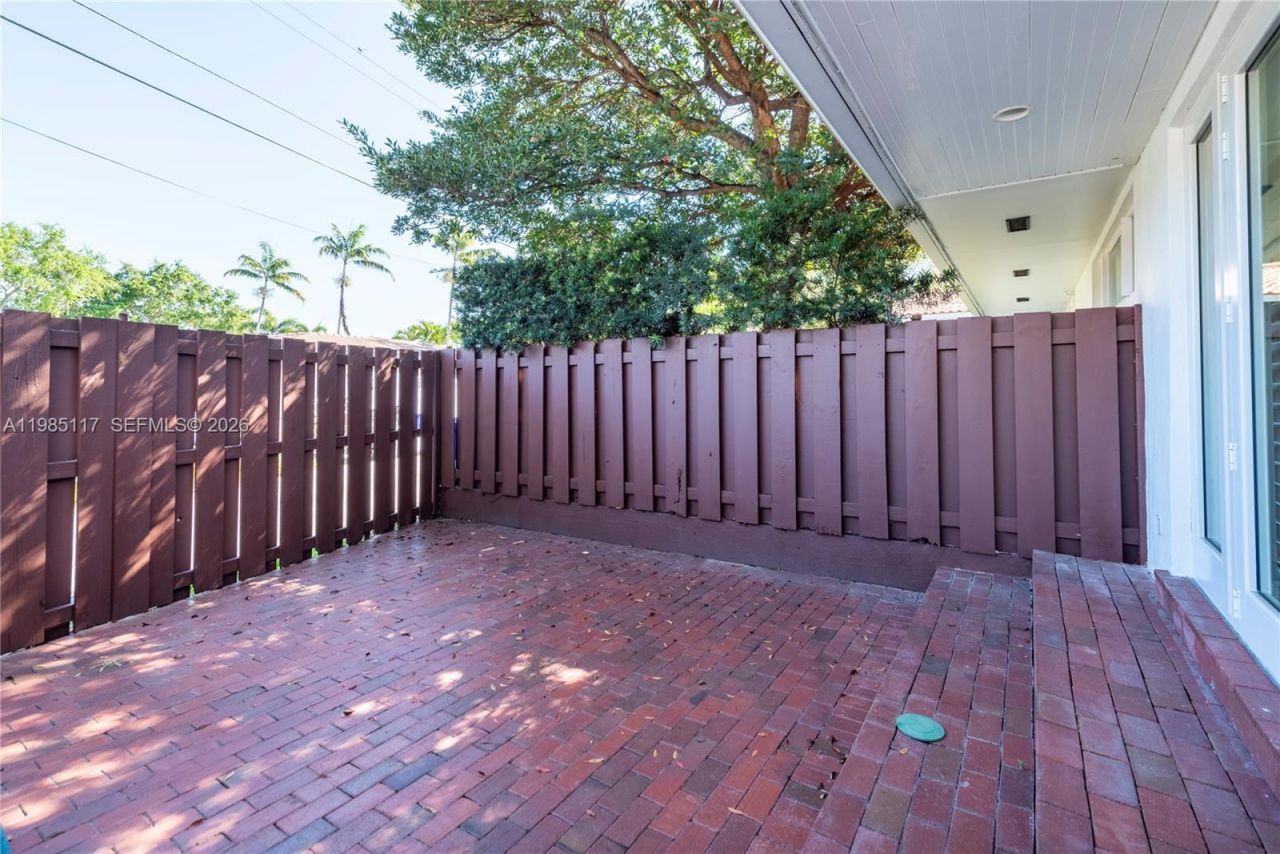 302 N Highland Dr, Hollywood, FL 33021 Photo