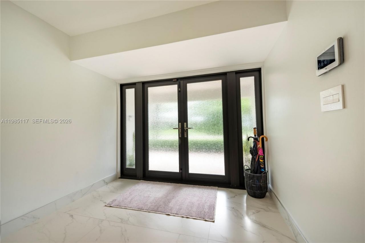 302 N Highland Dr, Hollywood, FL 33021 Photo