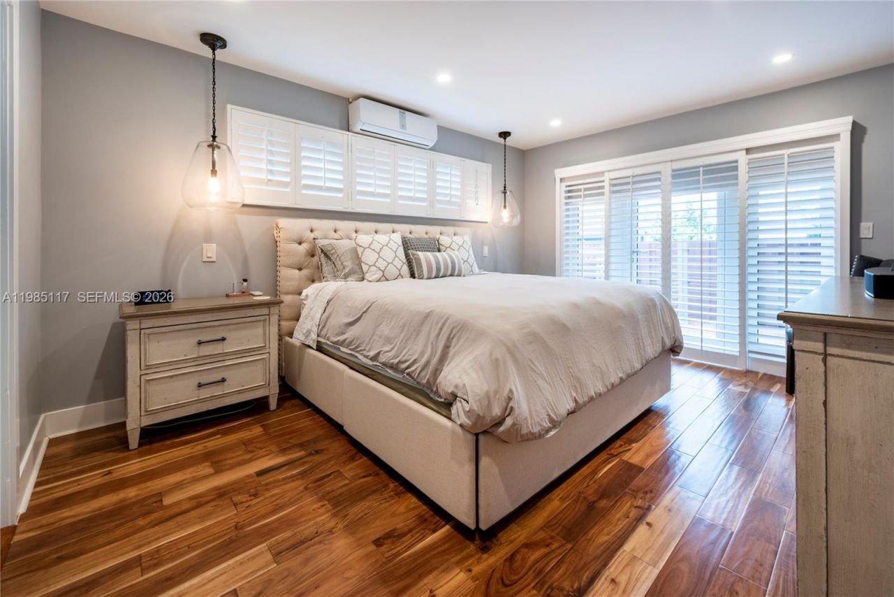 302 N Highland Dr, Hollywood, FL 33021 Photo