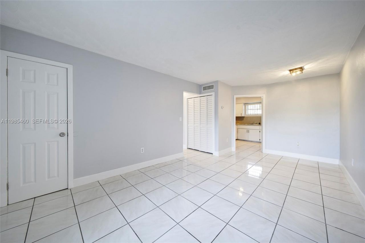 4521 NW 14th Ave , Unit 4521, Miami, FL 33142 Photo