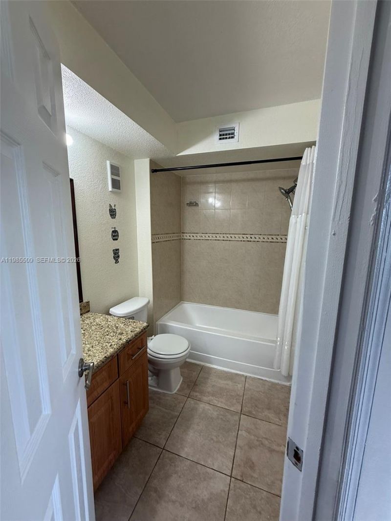 731 Vista Isles Dr, Unit 1527, Sunrise, FL 33325 Photo