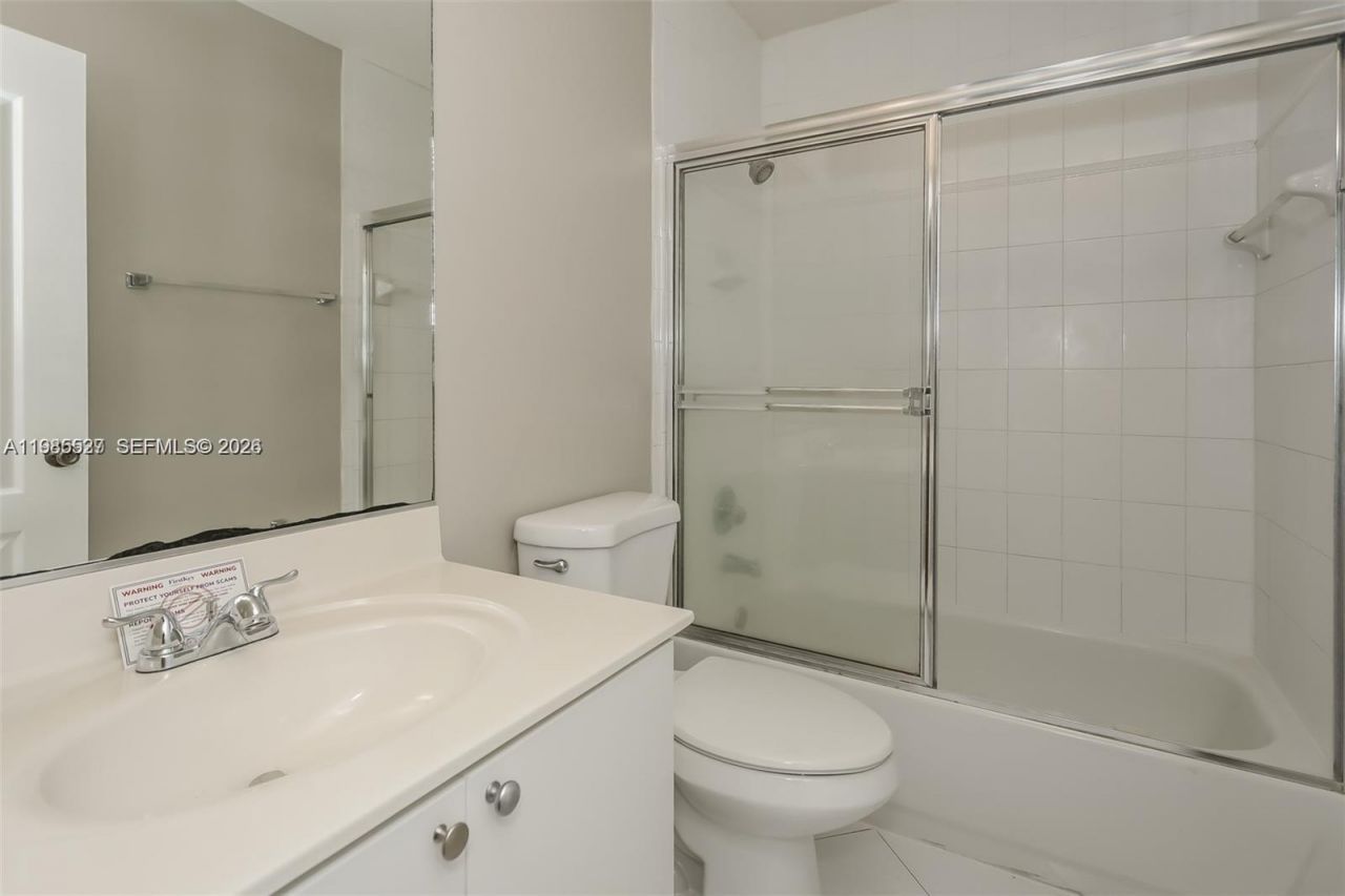 15867 SW 68th Ter , Miami, FL 33193 Photo