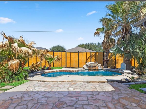 2369 N Ranch Estates, New Braunfels, TX 78130