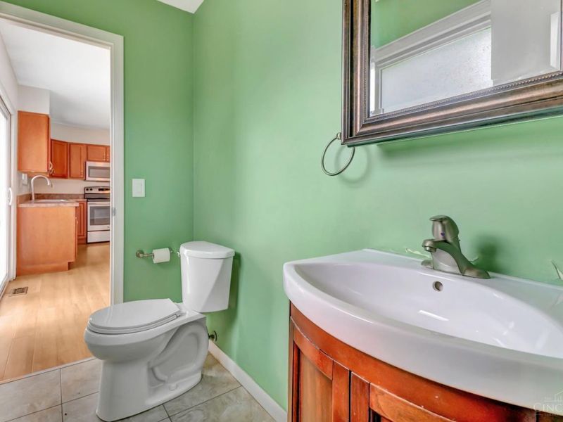 1748 Hilltree Drive, Anderson Twp, OH 45255 Photo 11