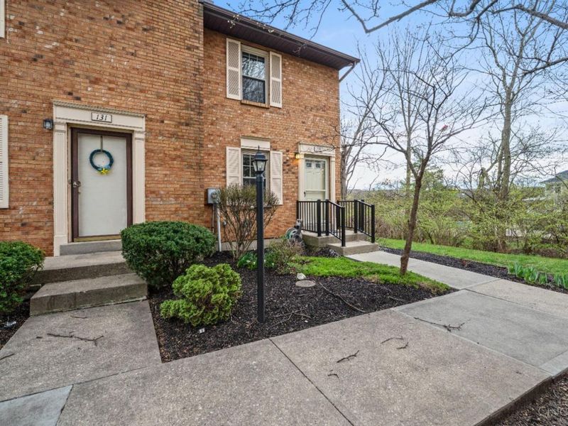 121 Elk Court, Fairfield, OH 45014 Photo 3