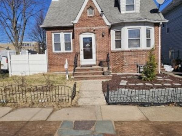 836 Summit St, Linden, NJ 07036