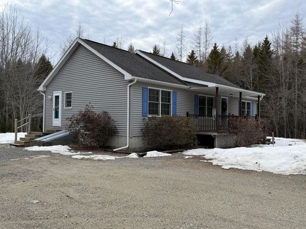 27 Oak Point Road , Harrington, ME 04643