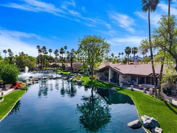 202 Green Mountain Drive, Palm Desert, CA 92211